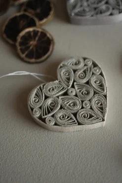 DBKD Papieren hart 8 cm, Crème< Kerstdecoraties