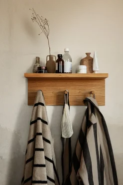 Ferm Living Place Rack kapstokje met knoppen eiken, Small< Haken & Hangers