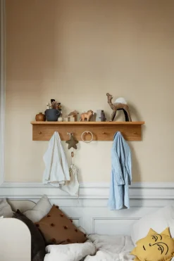 Ferm Living Place Rack kapstokje met knoppen eiken, Large< Haken & Hangers