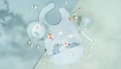 Done by deer Playground slabbetje met klittenband, Blue< Kinderkamer Interieuraccessoires|Kinderkamer Interieuraccessoires