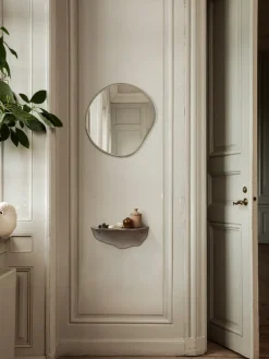 Ferm Living Pond spiegel, Small dark chrome< Wandspiegels
