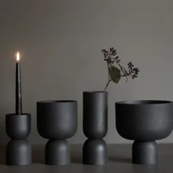 DBKD Post pot Ø18 cm, Cast iron< Bloempotten