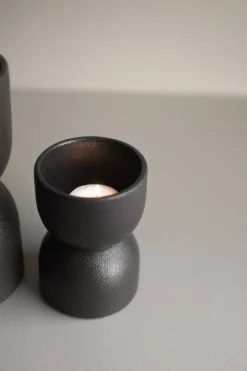 DBKD Post waxinelichtjeshouder , Cast iron< Kaarsenhouders & Kaarsenborden