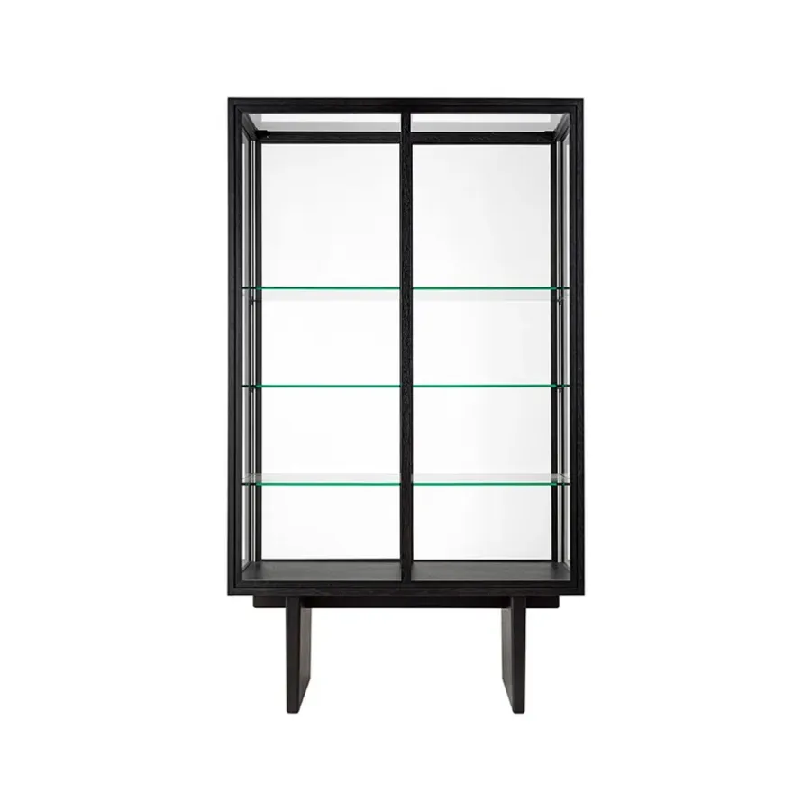 GUBI Private vitrinekast, glas, bruin-zwartgebeitst eikenhout< Kasten & Vitrines