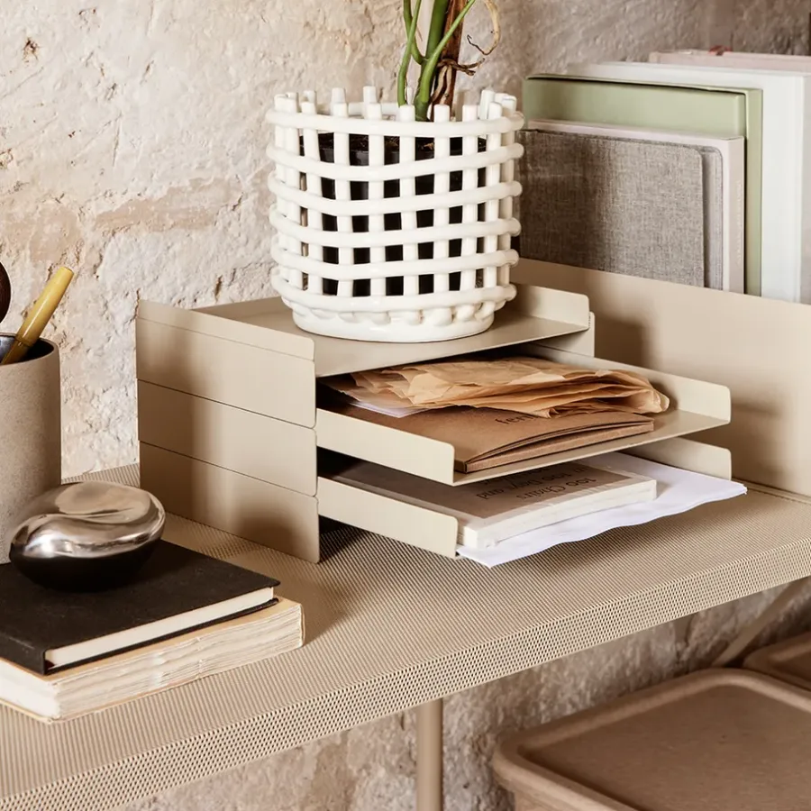 Ferm Living Punctual Perforated plank 90 cm, cashmere< Planken & Planksystemen