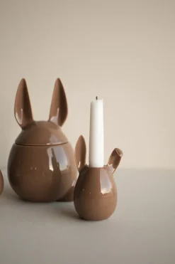 DBKD Rabbit kandelaar 13 cm, Shiny nougat< Kandelaars