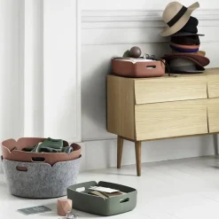 Muuto Restore dienblad, dusty green< Opbergmanden