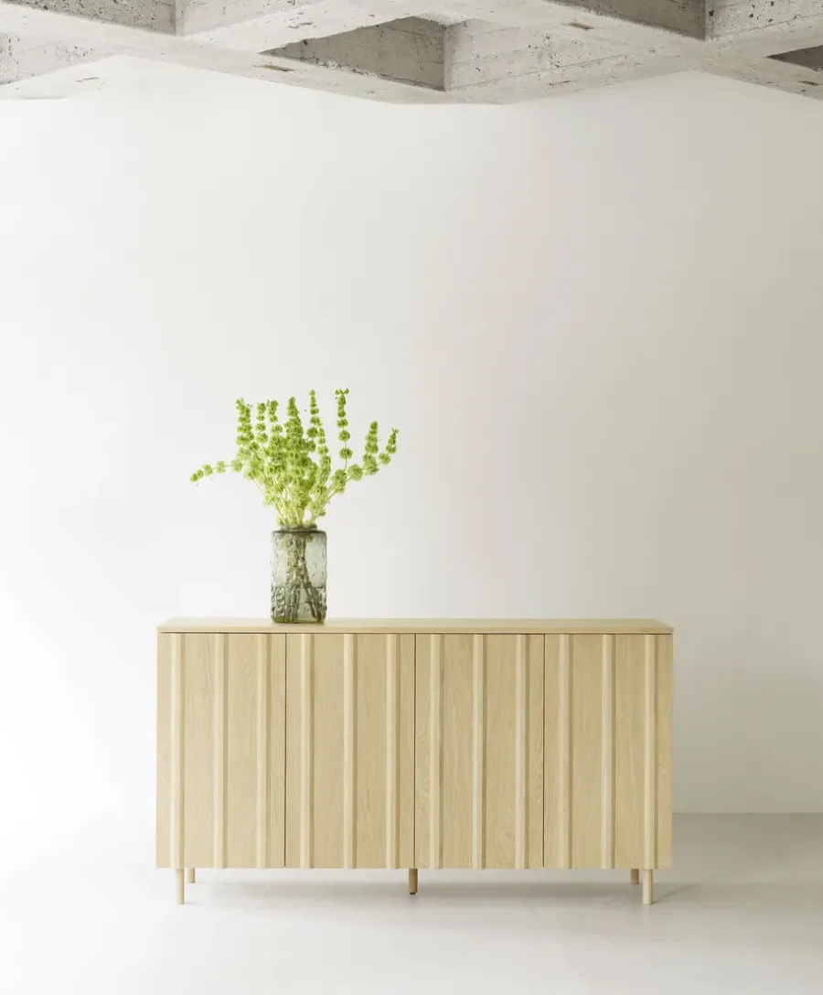Normann Copenhagen Rib bijzettafel 45x159 cm, Oak< Ladekasten & Dressoirs