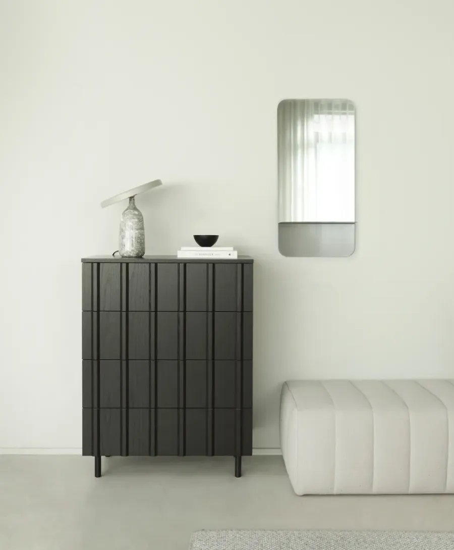 Normann Copenhagen Rib commode 4 lades, Soft Black< Ladekasten & Dressoirs