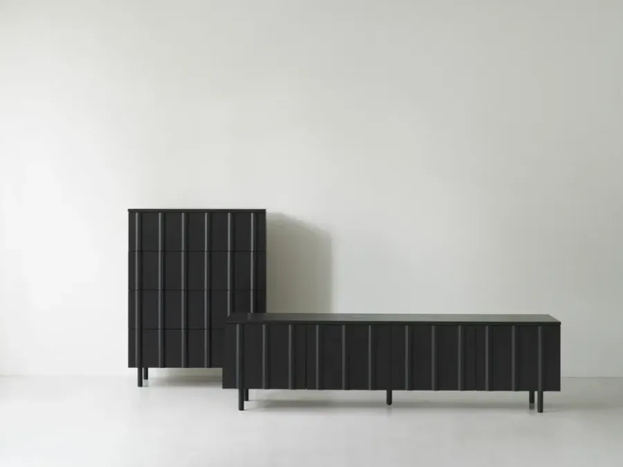 Normann Copenhagen Rib commode 4 lades, Soft Black< Ladekasten & Dressoirs