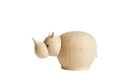 Woud Rina houten neushoorn, Medium< Houten Beelden