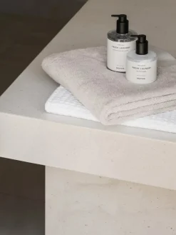 Blomus Satomi handzeep 500 ml, Fresh Laundry< Zeep & Crèmes