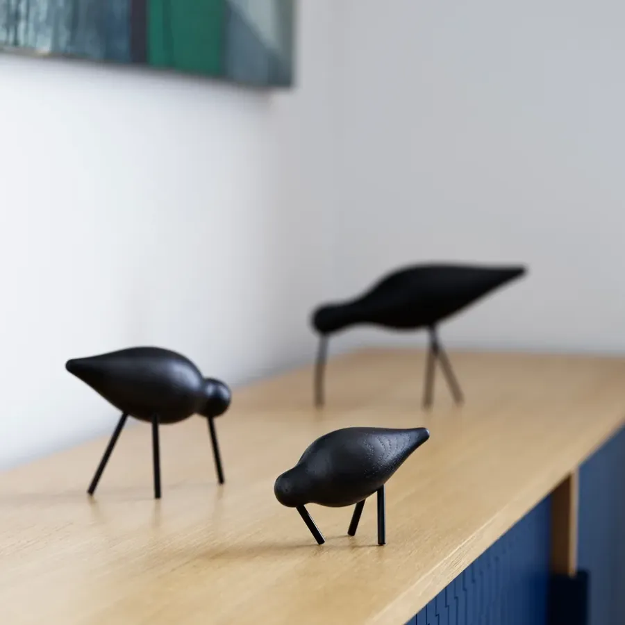 Normann Copenhagen Shorebird zwart, middel< Houten Beelden