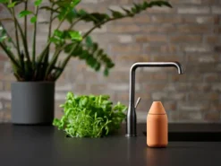 Zone Denmark Singles zeepdispenser, Apricot< Zeepdispensers & Zeepschaaltjes