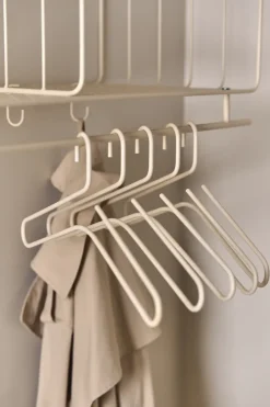 Scandi Living Smooth kledinghanger 5-pack, Beige< Kapstokken & Hangrekken|Haken & Hangers