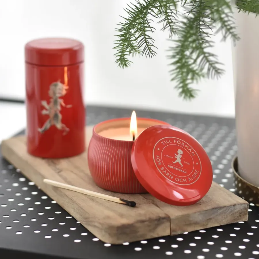 Solstickan Design Solstickan cadeaubox geurkaarsen + luciferdoosje, Rode geurkaars kaneel & sinaasappel< Geurkaarsen & Aroma Diffusers