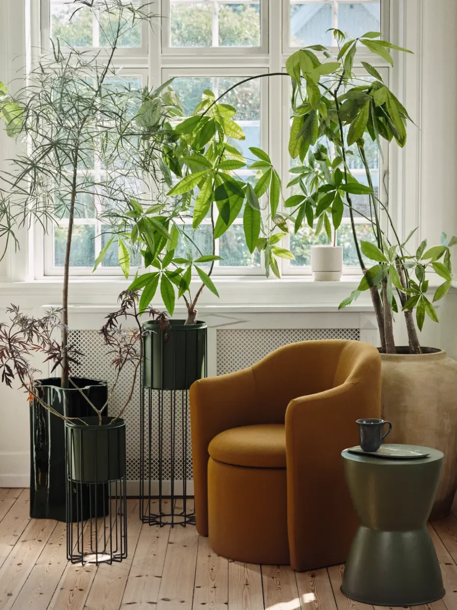 Broste Copenhagen Sonja bloempot H:55 cm, Dark green< Bloempotten
