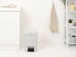 Brabantia StepUp pedaalemmer 25 L, Lichtgrijs< Pedaalemmers
