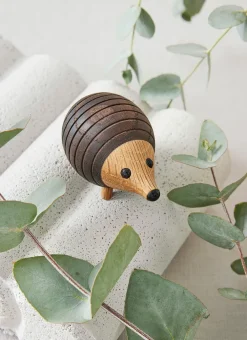 Spring Copenhagen Stick egel decoratie 4,5 cm, Thermo Ash< Houten Beelden