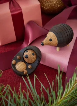 Spring Copenhagen Stick egel decoratie 4,5 cm, Thermo Ash< Houten Beelden