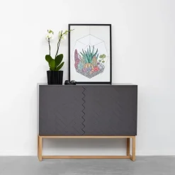 A2 Story Sideboard, middernachtblauw, witgeolied eikenhouten onderstel< Ladekasten & Dressoirs