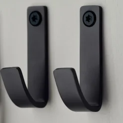 Meraki Thapsus haak 3-pack, Geborstelde zwarte afwerking< Haken & Hangers