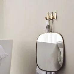 Meraki Thapsus haak 3-pack, Geborstelde messing afwerking< Haken & Hangers