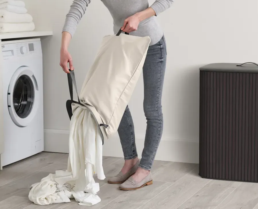 Joseph Joseph Tota Luxe wasmand 90 L, Black< Wasmanden