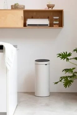 Brabantia Touch Bin prullenbak 30 liter, Soft beige< Pedaalemmers