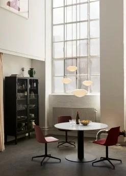 &Tradition Trace SC88 vitrinekast 120x192x40 cm, Dark stained oak< Kasten & Vitrines
