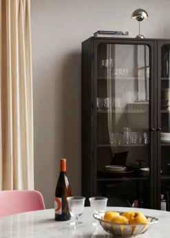 &Tradition Trace SC88 vitrinekast 120x192x40 cm, Dark stained oak< Kasten & Vitrines