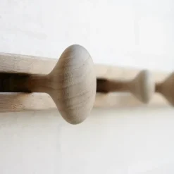 Applicata Track kapstok 90 cm., eiken< Kapstokken & Hangrekken