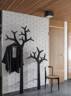 Swedese Tree kledinghaken Wand 194cm, zwart< Kapstokken & Hangrekken