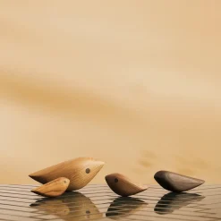Warm Nordic Twirling Bird decoratie L, Gerookt eiken< Houten Beelden