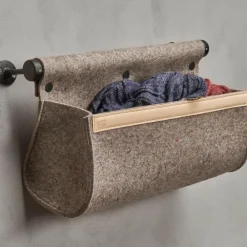 Essem Design Ulrika muuropberger, Natuurwol-zwart< Opbergmanden