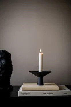 Cooee Design Uma kandelaar, Black< Kandelaars