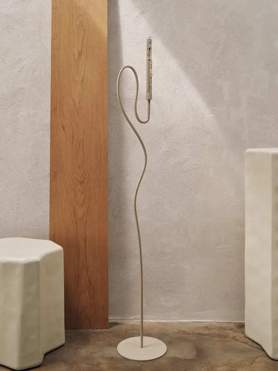 Ferm Living Valse vloer kandelaar, Cashmere< Kandelaars