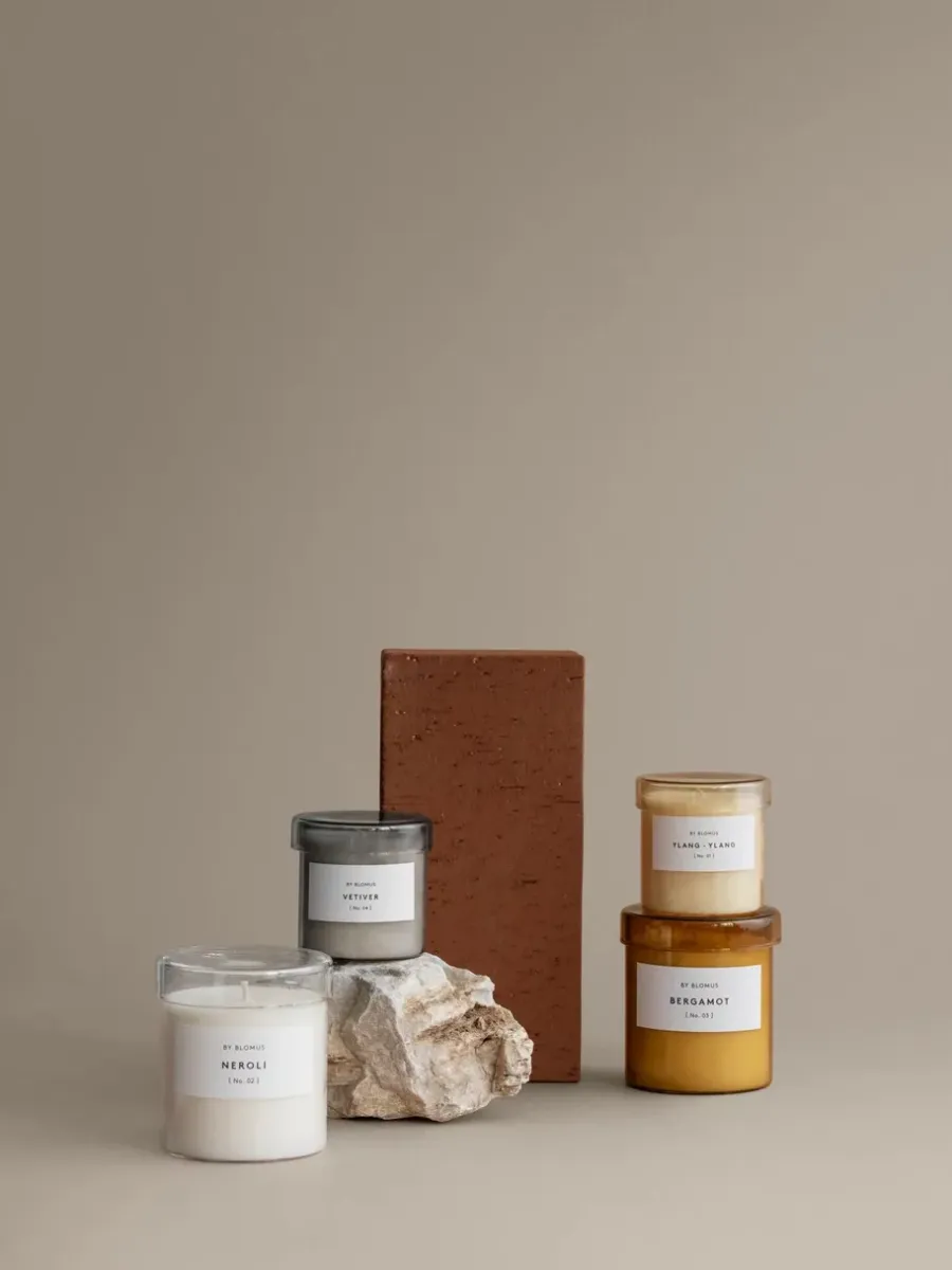 Blomus Vaola geurkaars Vetiver, S, 30 H< Geurkaarsen & Aroma Diffusers