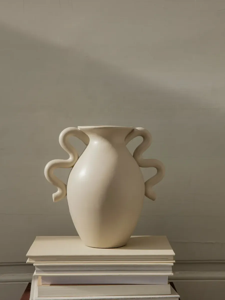 Ferm Living Verso vaas 27 cm, Cream< Vazen