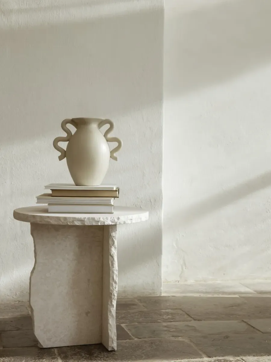 Ferm Living Verso vaas 27 cm, Cream< Vazen
