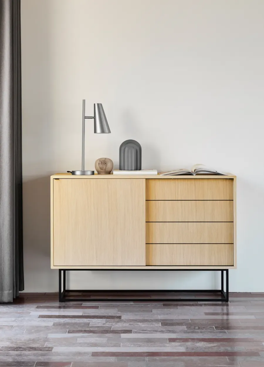 Woud Virka bijzettafel, hoog 120 cm, Eikenhout< Ladekasten & Dressoirs