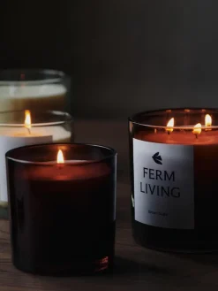 Ferm Living Vitto geurkaars 45 u, Light Celedon< Geurkaarsen & Aroma Diffusers