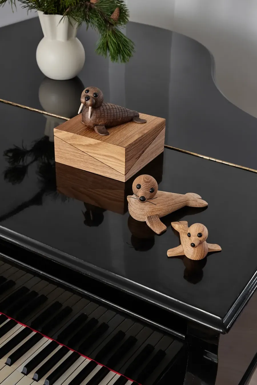 Spring Copenhagen Wally decoratie walrus, Eikenhout< Houten Beelden