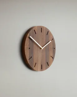 Applicata Watch Out wandklok eiken, gerookt eiken-messing< Wandklokken