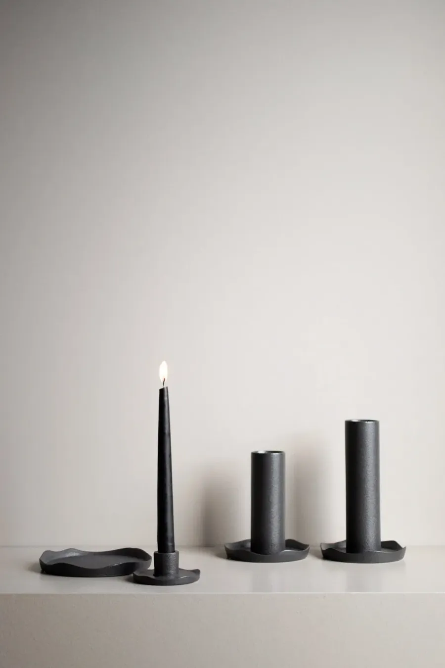 DBKD Wave kandelaar, Cast iron< Kandelaars