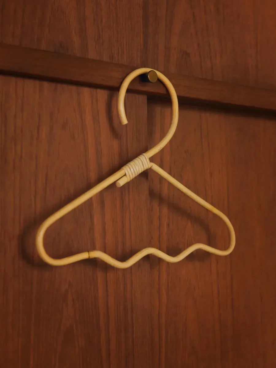 Ferm Living Wavi kledinghanger 3-pack, Natural< Kapstokken & Hangrekken|Haken & Hangers