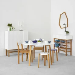 A2 White Cabinet kastje, eikenhout< Kasten & Vitrines
