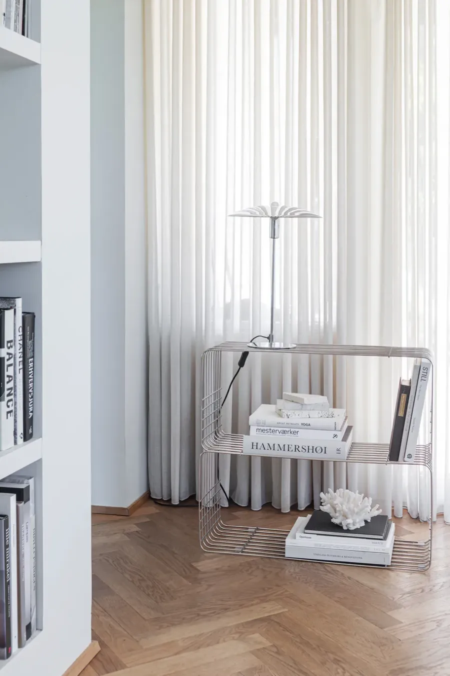 Mette Ditmer Wire wandrek, Chrome, 31x70x26 cm< Planken & Planksystemen