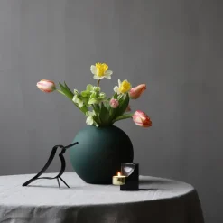 Cooee Design Woody Bird klein, Zwart gebeitst eikenhout< Paasdecoratie|Houten Beelden